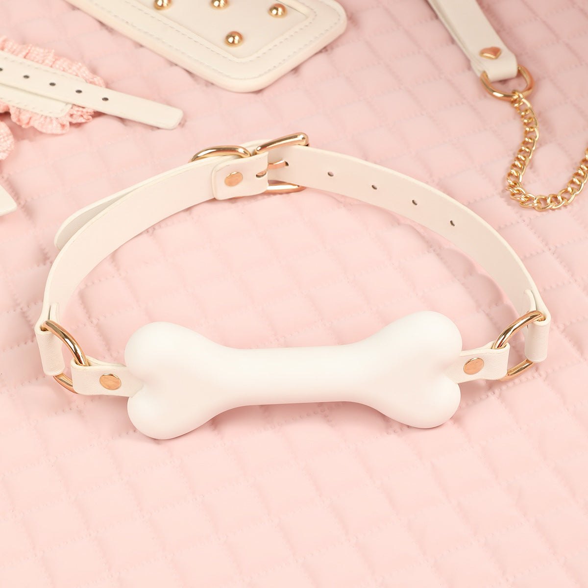 Pink and white 6-piece bondage set with blindfold, cuffs, collar, and paddle, photo 6
