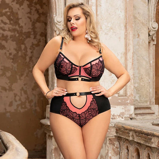 Red plus size cutout lace bra set