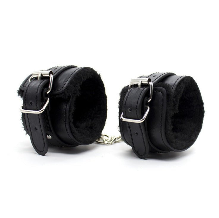 Pu leather restraint cuffs with faux fur lining, photo 5