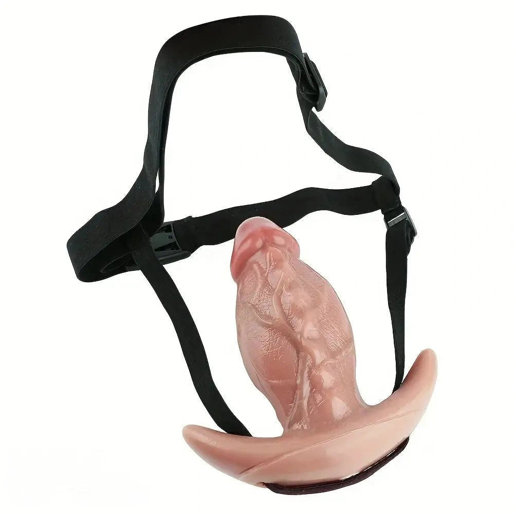 Flesh textured strap on harness dildo, photo 1