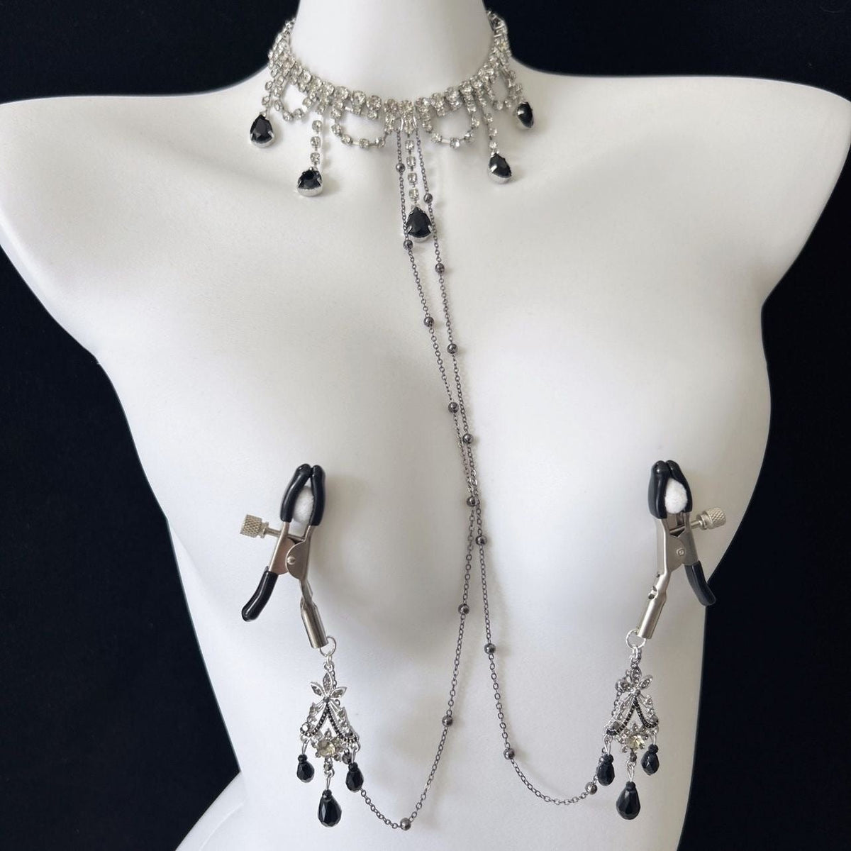 Silver rhinestone choker with black gem nipple clamps, photo 2