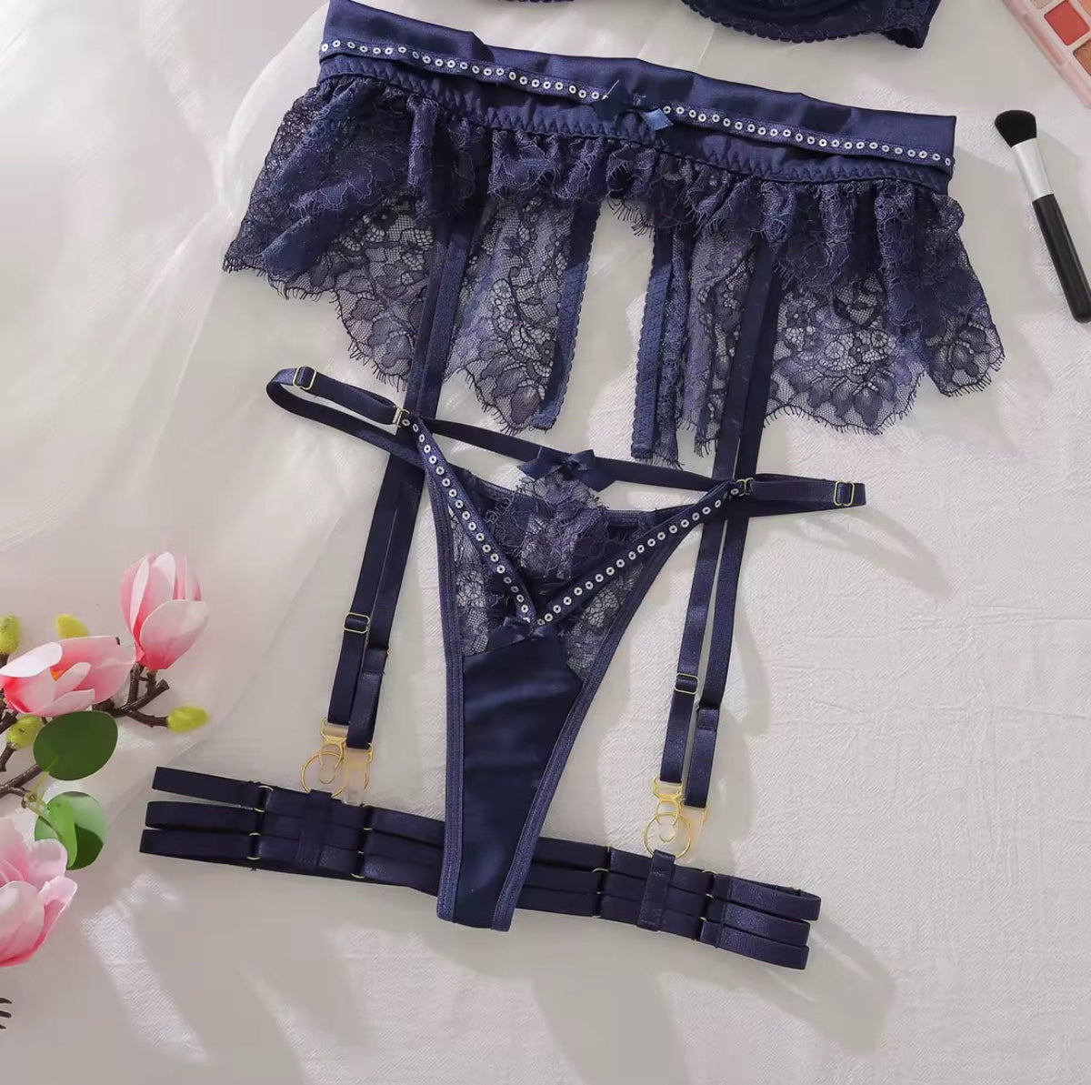 Rhinestone eyelash lace garter set, photo 9