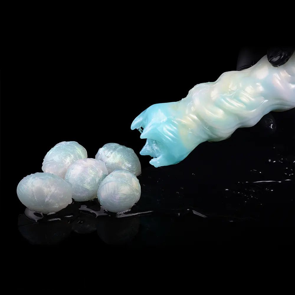 Ribbed iridescent fantasy dildo with spiked crown tip and suction cup base, photo 13
