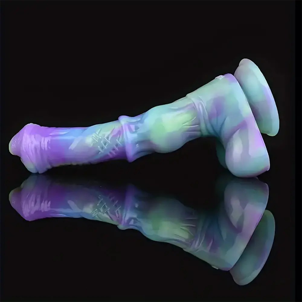 Ridged horse-style silicone fantasy dildo, photo 4