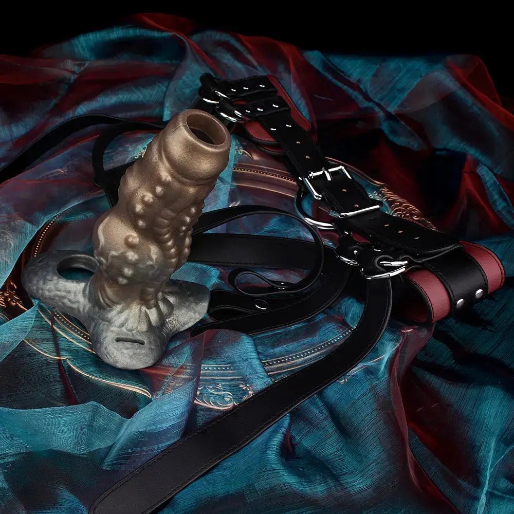 Ridged tentacle-textured silicone strap-on dildo, photo 2