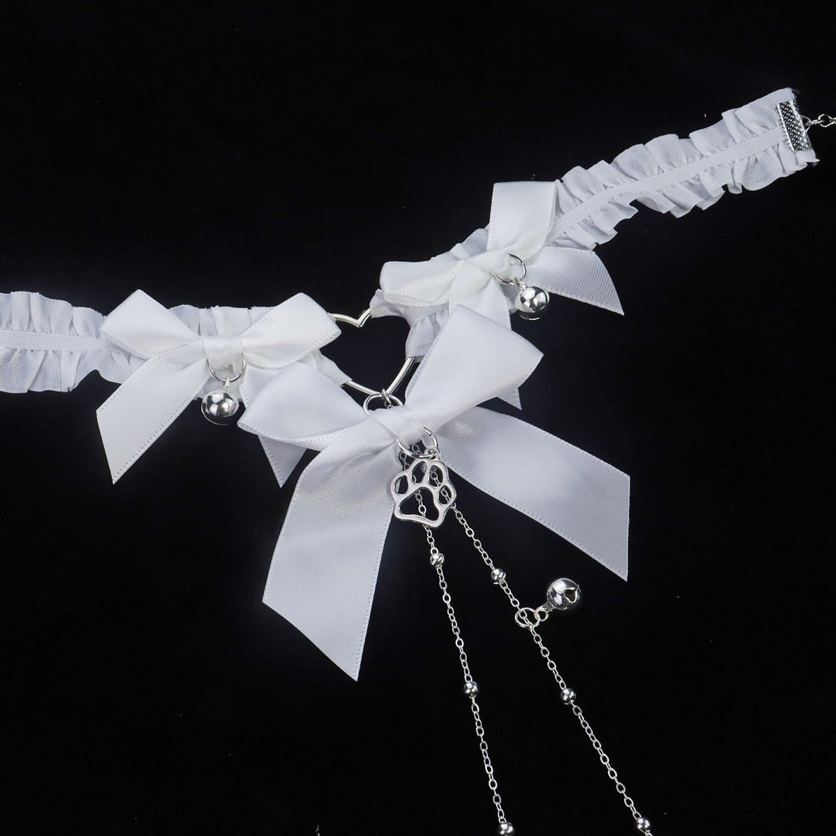 White bow choker with nipple clamps and body chain, photo 5