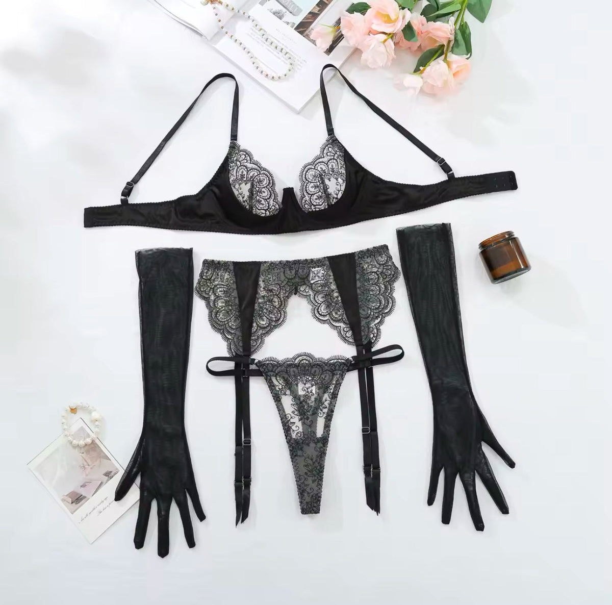 Scalloped lace glove garter set, photo 10