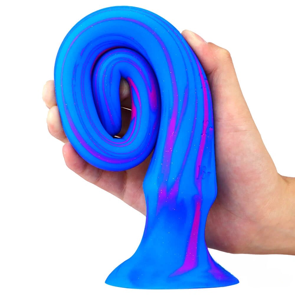 Slim tapered silicone suction cup dildo, photo 4