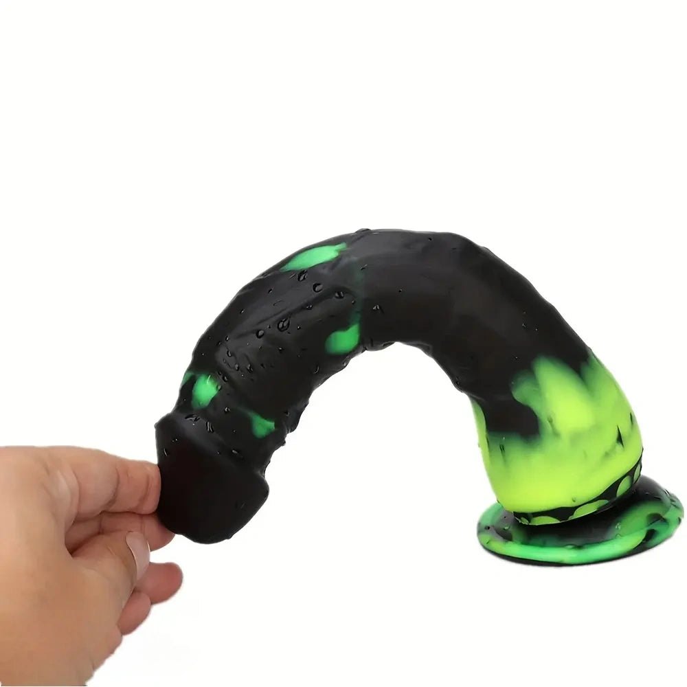 Smooth eggless realistic silicone dildo, photo 3