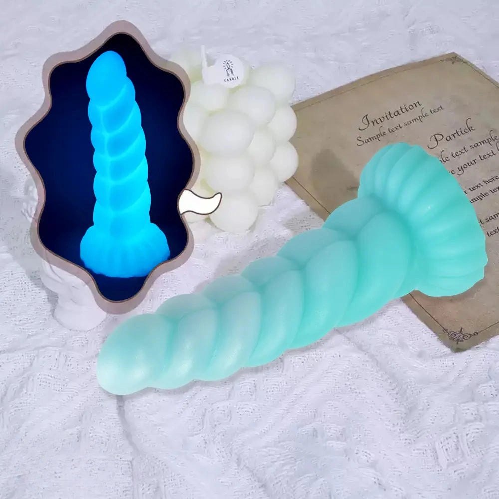 Spiral tentacle silicone fantasy dildo with glow finish, photo 9