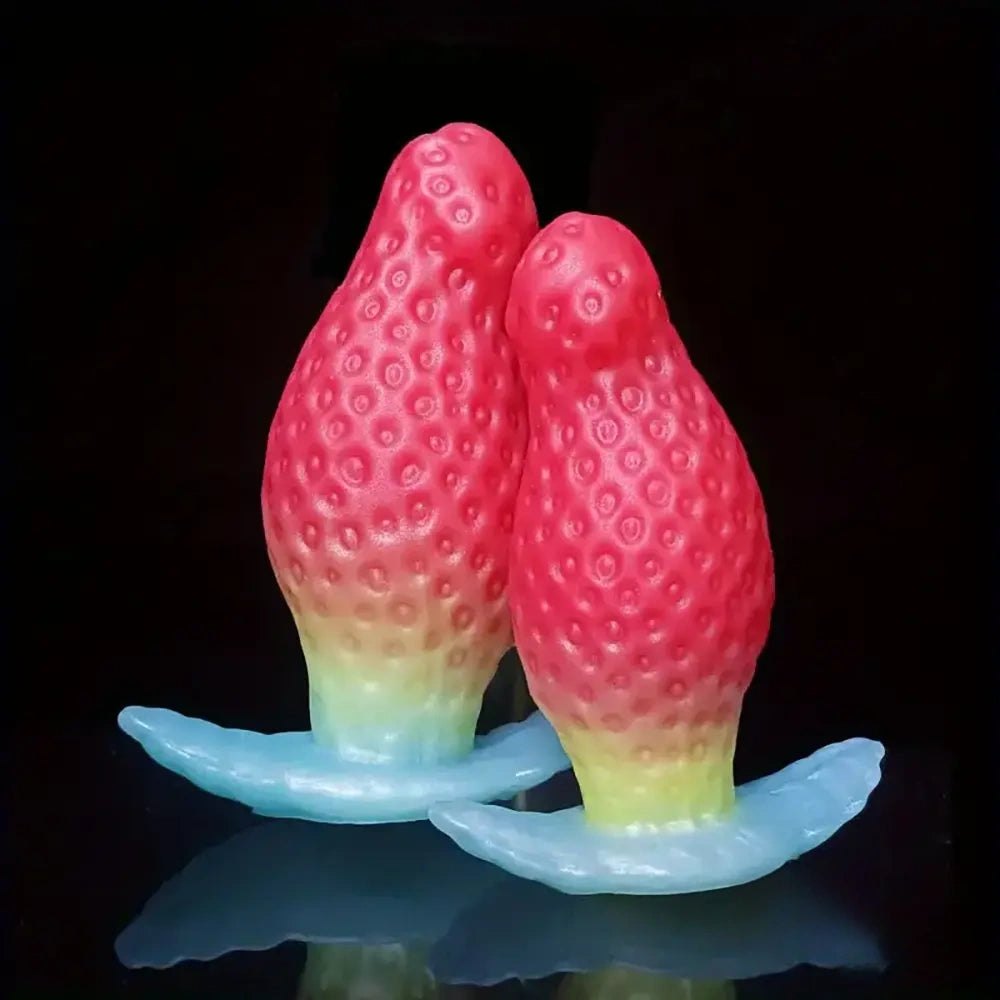 Strawberry shaped silicone butt plug, photo 4