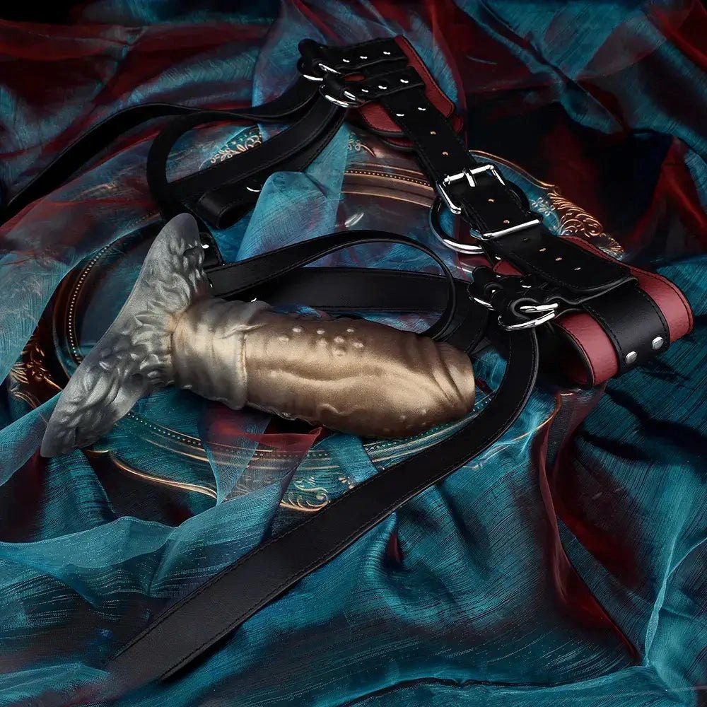 Textured silicone strap-on dildo, photo 2