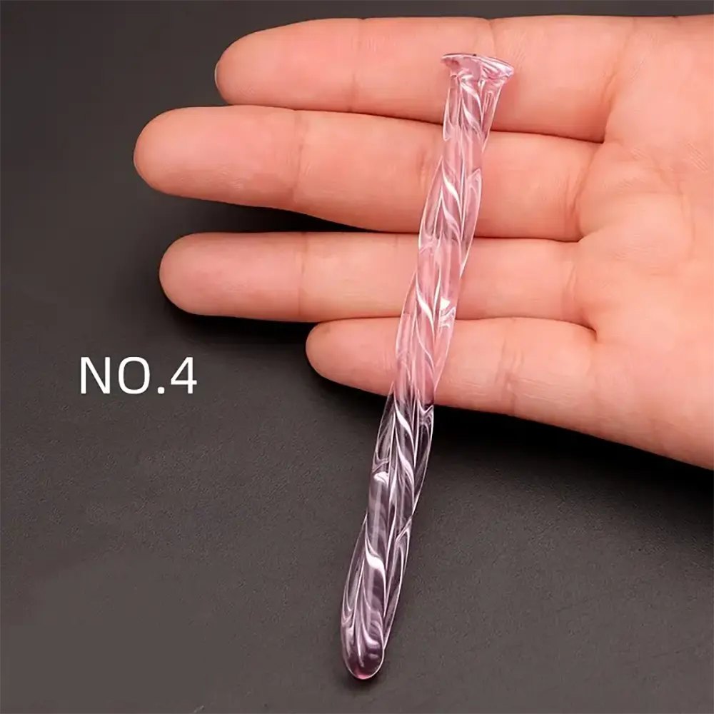 Pink twisted glass dildo, photo 14