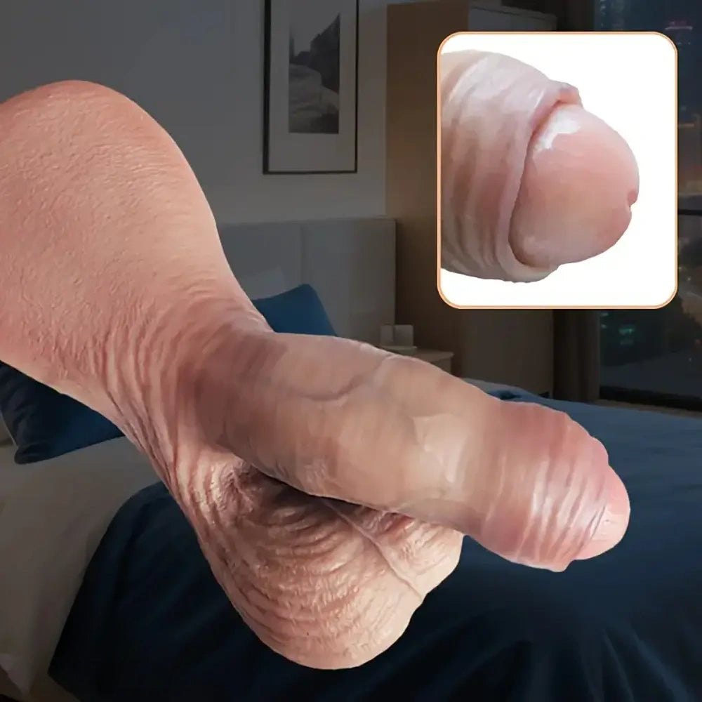 Flesh-tone uncut realistic dildo, photo 2
