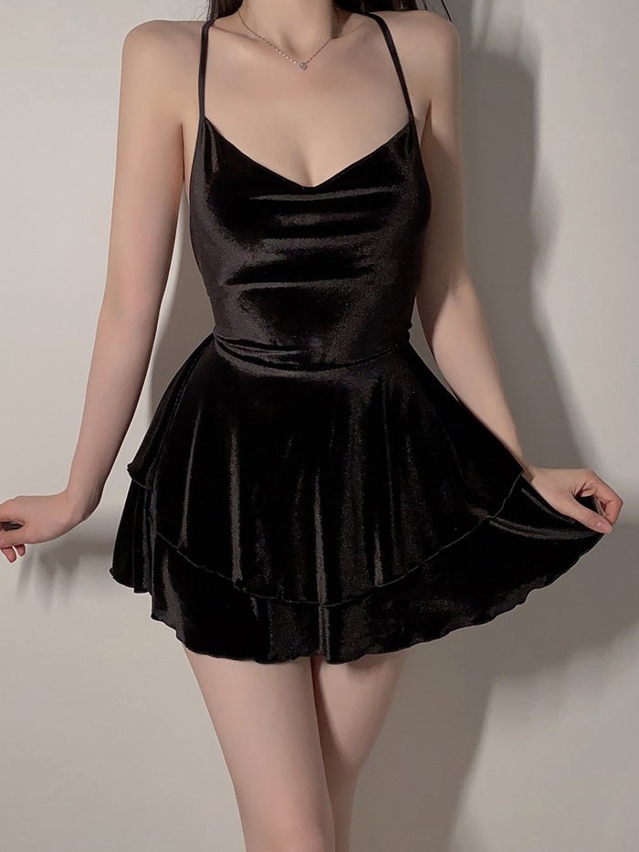 Black velvet layered ruffle backless nightdress