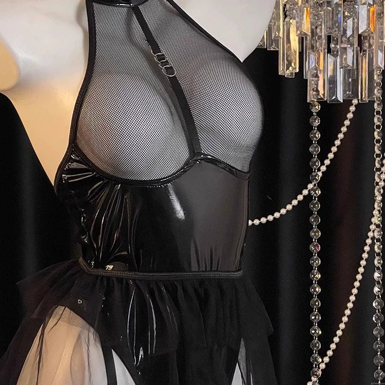 Wet look halter mesh garter bodysuit, photo 4